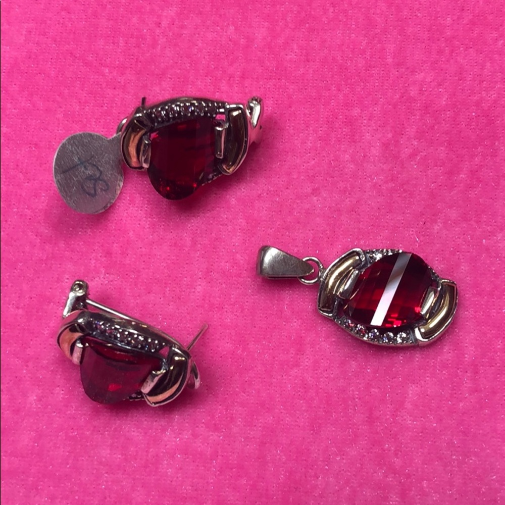 Set of beautiful 925 silver/red earrings/charm